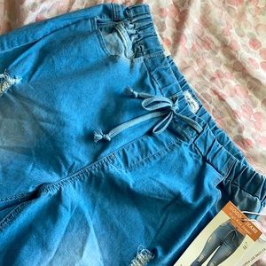 Gogo Jeans Cuffed ankle Jeans